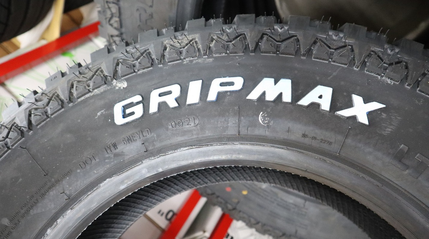 パーツショップ マンモス / 【新品】GRIPMAX マッドレイジR/T MAX 185